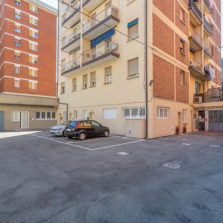 San Donato Fiere Essential Apartment W/Parking Bolonha Exterior foto