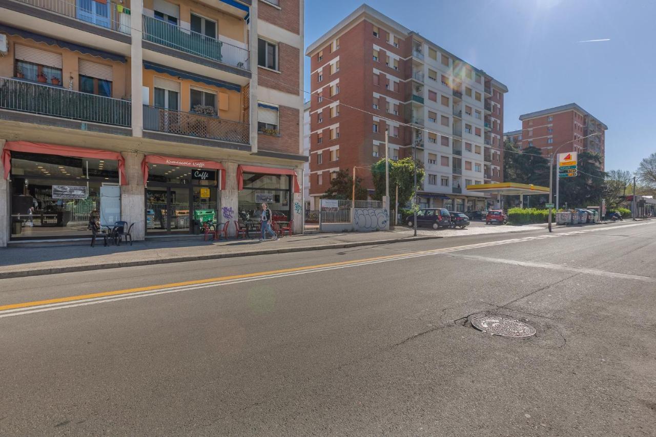 San Donato Fiere Essential Apartment W/Parking Bolonha Exterior foto